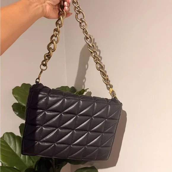 Zara Black Quilted Shoulder Bag with Gold Chain Strap - Picture 1 of 5